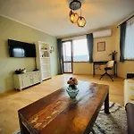 The Guest House-amazing View, Location, Entire House فيليكو ترنوفو