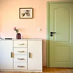 شقة The Guest House-amazing View, Location, Entire House *