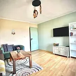 The Guest House-amazing View, Location, Entire House Apartman *