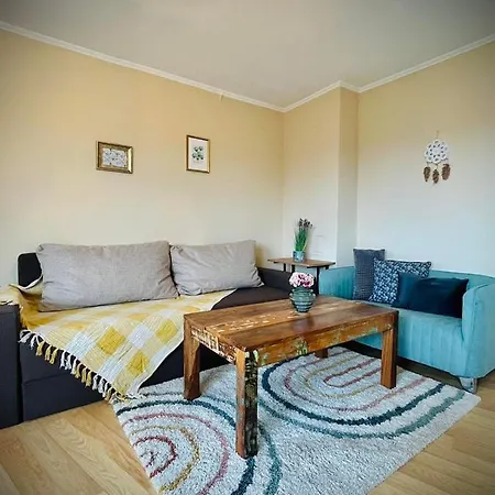 The Guest House-amazing View, Location, Entire House * Veliko Tarnovo