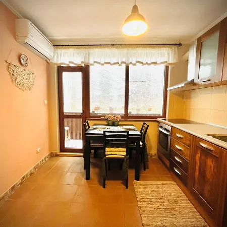 The Of Veliko Tarnovo-amazing View, Location Apartment