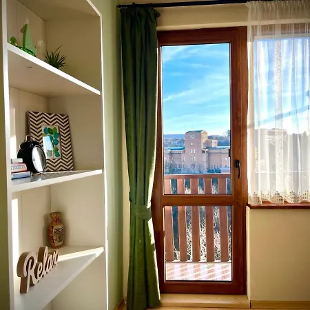 The Guest House-amazing View, Location, Entire House Appartement