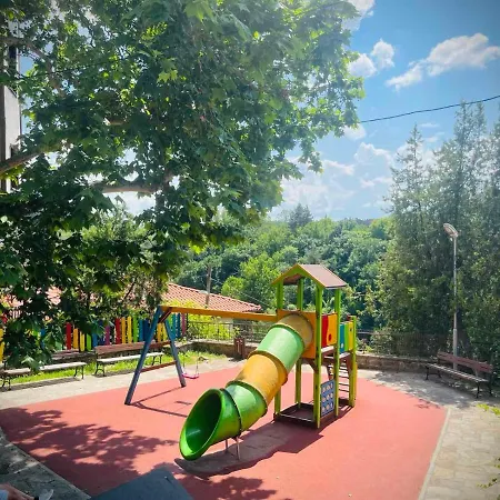Apartman The Guest House-amazing View, Location, Entire House Veliko Tarnovo