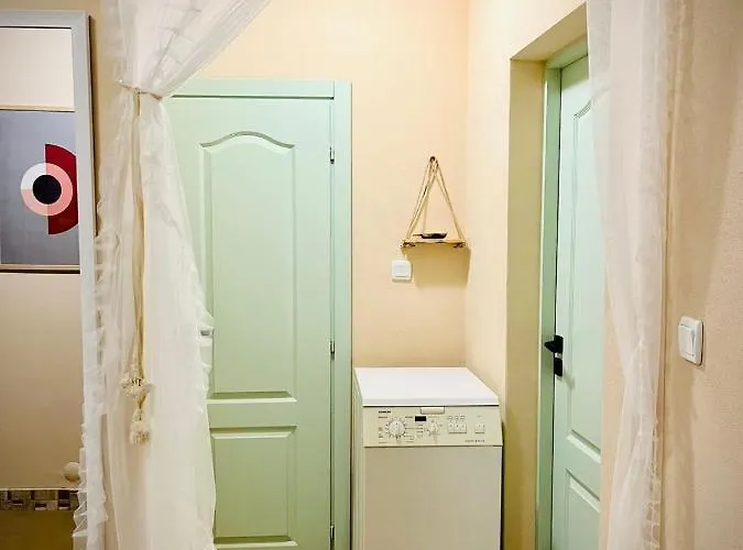 The Guest House-amazing View, Location, Entire House Apartman Veliko Tarnovo