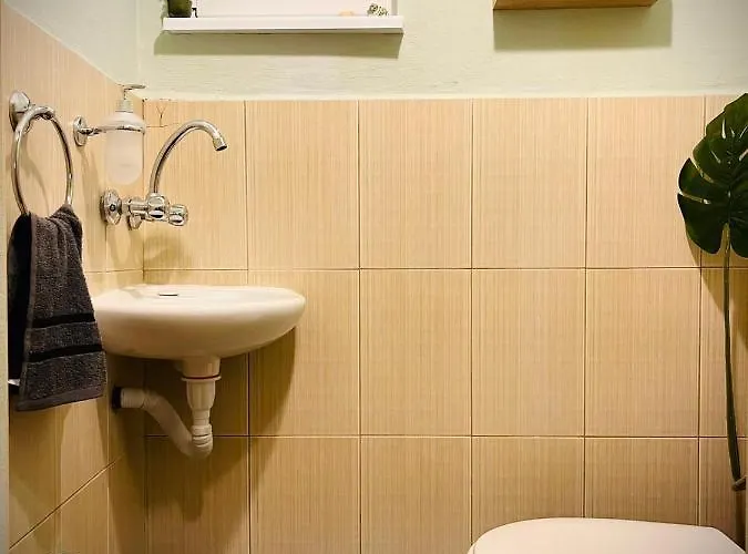 The Guest House-amazing View, Location, Entire House * Veliko Tarnovo