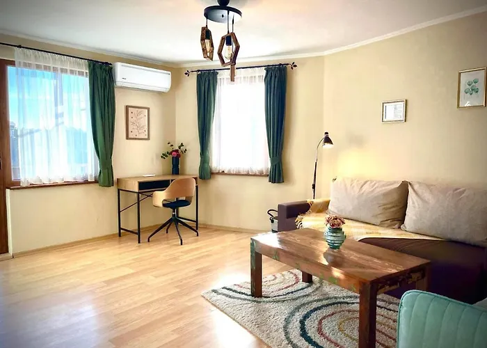 The Guest House-amazing View, Location, Entire House