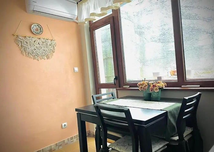 아파트 The Guest House-amazing View, Location, Entire House *