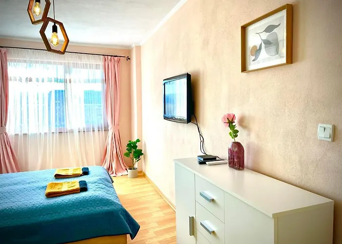 The Guest House-amazing View, Location, Entire House *